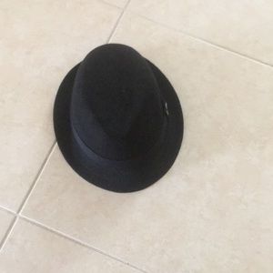 Mans black hat